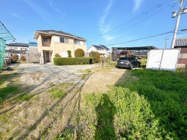 4LDK House for Sale in Kurume, Fukuoka with Large 147 Tsubo Land - Thumbnail 3