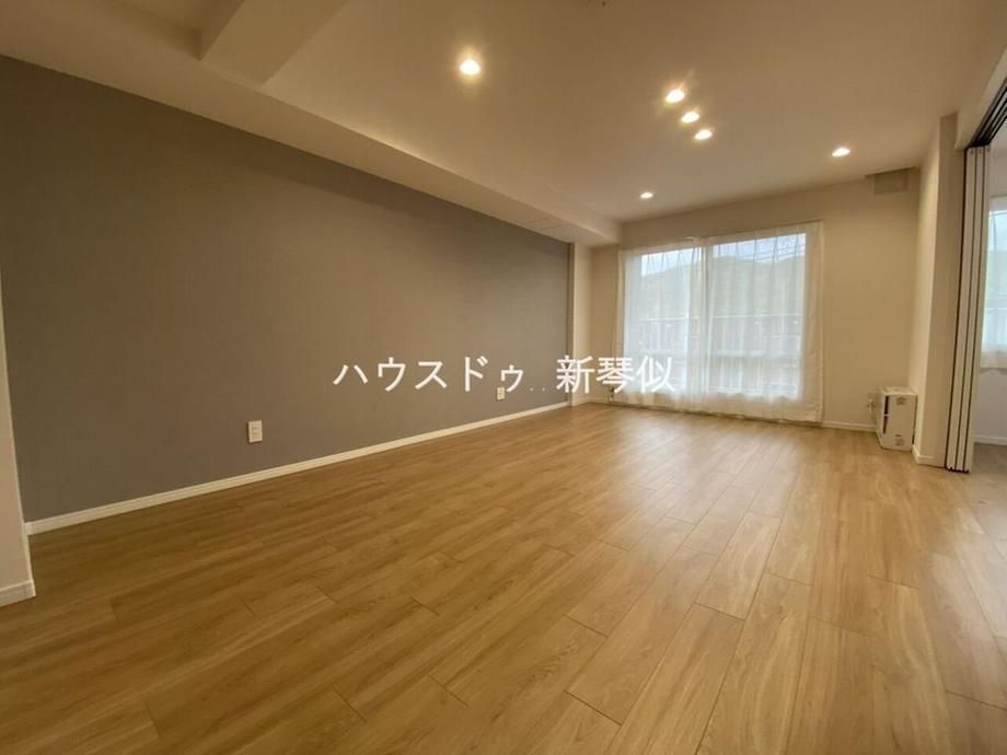 Renovated 3LDK Apartment in Teine-ku, Sapporo - 70.15m2 - Thumbnail 3