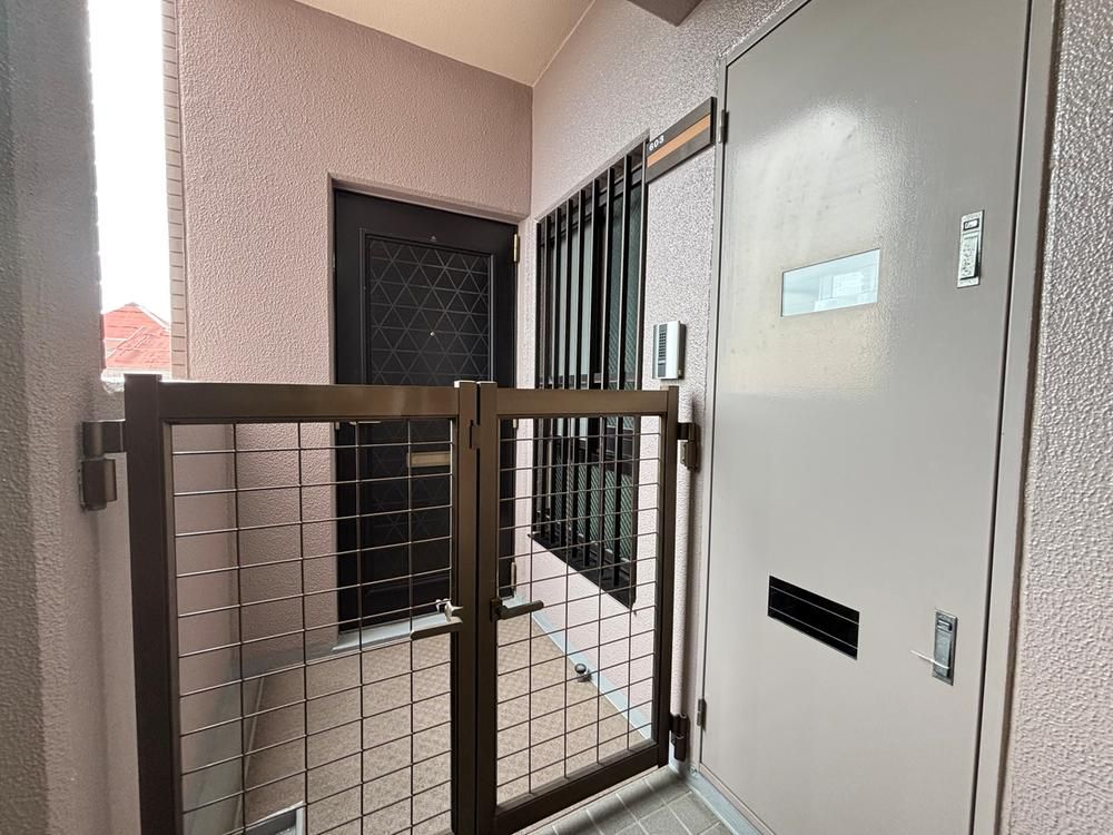 3LDK Renovated Apartment in Meito Ward, Nagoya - Thumbnail 2