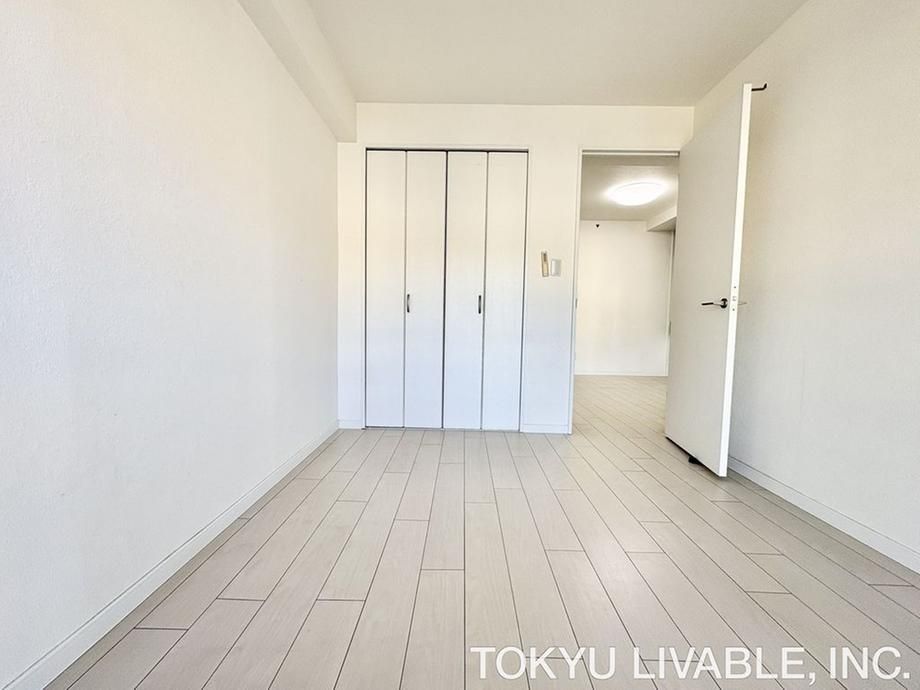 2DK Apartment for Sale in Toyohira-ku, Sapporo - Thumbnail 2