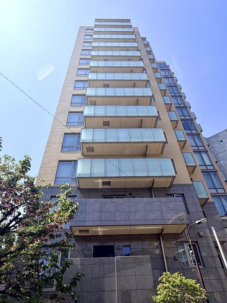 92.56m2 1LDK Apartment Near Shinjuku Gyoen in Naito-cho - Thumbnail 2