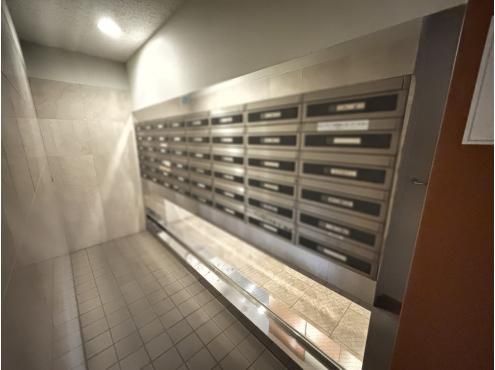 Renovated 3LDK Apartment Near Nishi-Funabashi Station, Chiba - Thumbnail 2