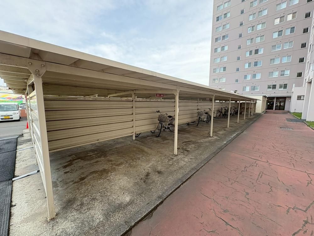 2LDK Apartment for Sale in Kiyota-ku, Sapporo - Thumbnail 4
