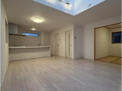 4LDK Detached House for Sale in Kiyose, Tokyo with Roof Balcony - Thumbnail 2