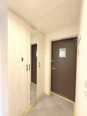 Fully Renovated 3LDK Apartment Near Fukuzumi Station, Sapporo - Thumbnail 2