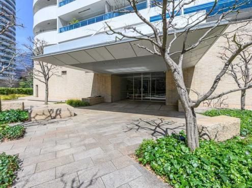 2LDK Apartment in Minato Mirai, Yokohama - 128 Million Yen - Thumbnail 3