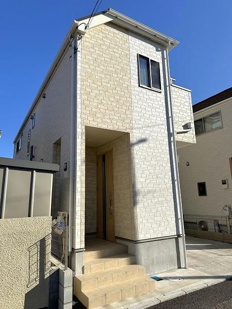 Modern 4LDK House for Sale in Funabashi, Chiba - Thumbnail 2