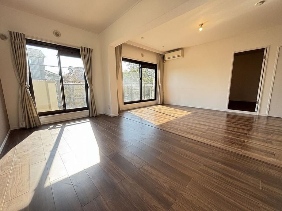 3LDK 99.7m2 Apartment for Sale in Miyamae-ku, Kawasaki - Thumbnail 4