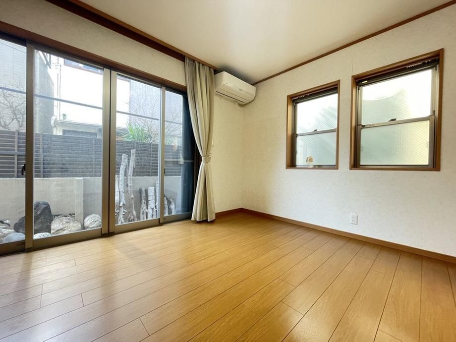 Renovated 2LDK House in Kami-Takada, Nakano Ward, Tokyo - Thumbnail 2