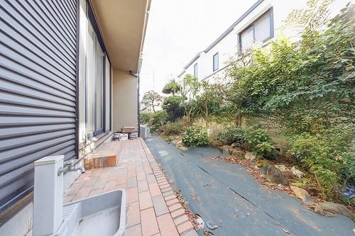 5LDK Custom House for Sale in Fuchu, Tokyo - Thumbnail 2