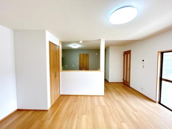 Renovated 3LDK House in Kochi City - 17,990,000 Yen - Thumbnail 3