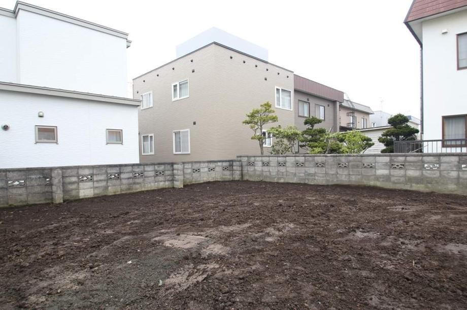 Building Land for Sale in Ebetsu, Hokkaido - 218m² - Thumbnail 3