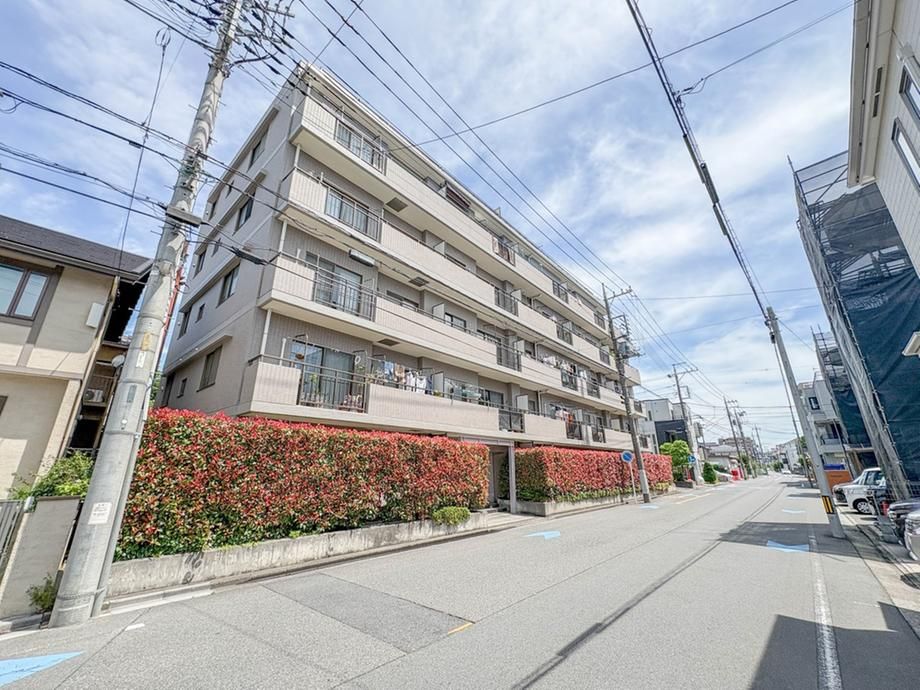3LDK Renovated Apartment for Sale in Minami-ku, Saitama - Thumbnail 3