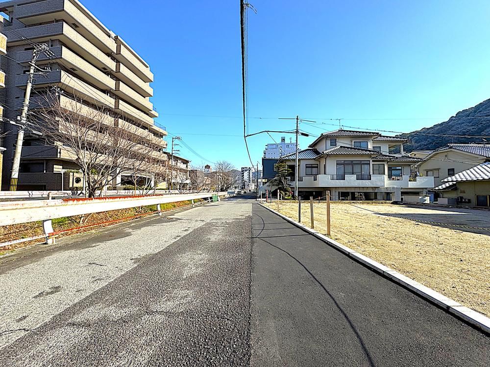 51.77 Tsubo Corner Land Plot for Sale in Higashi Ward, Hiroshima - Thumbnail 2