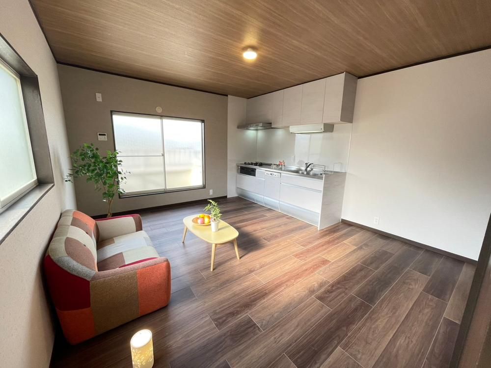 4LDK Detached House Near Mizuhokuyonchome Station, Osaka - Thumbnail 4