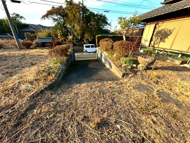 613 sqm Land for Sale in Kirishima, Kagoshima - Thumbnail 4