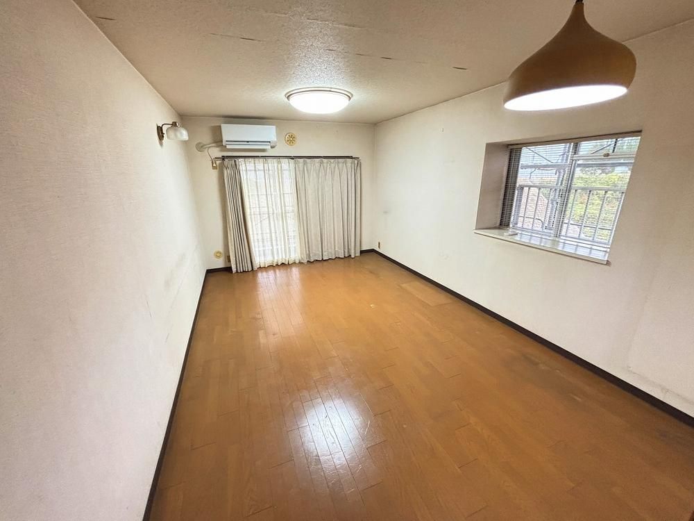 4LDK Apartment in Hirakata, Osaka - 88.49m2 - 4,800,000 Yen - Thumbnail 2
