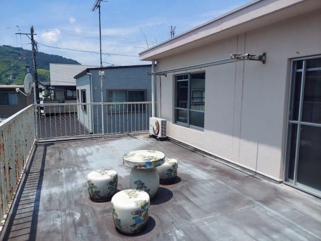 4LDK Detached House in Aoi Ward, Shizuoka City - 9,600,000 Yen - Thumbnail 2
