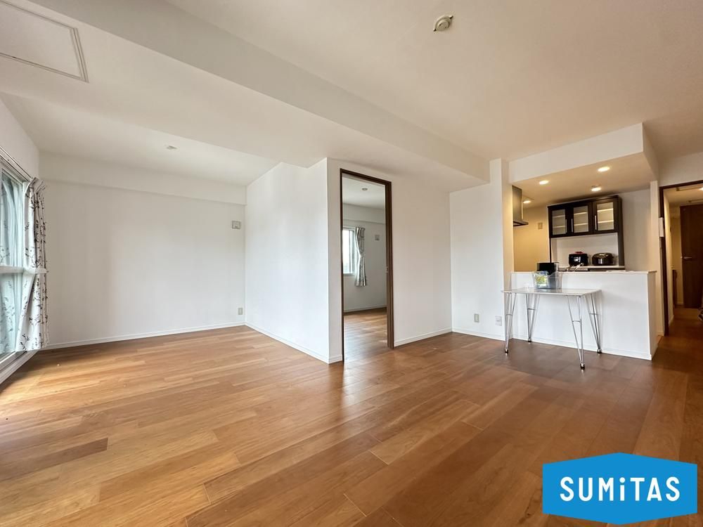 2LDK Apartment for Sale in Sapporo Chuo Ward 68.4m² - Thumbnail 3