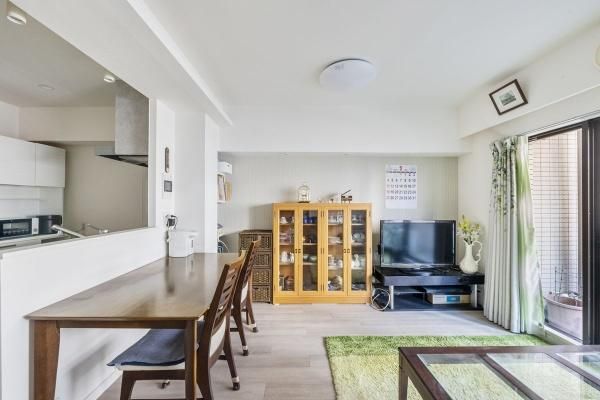 Renovated 3LDK Apartment in Funabashi, Chiba - 63m2 - Thumbnail 2