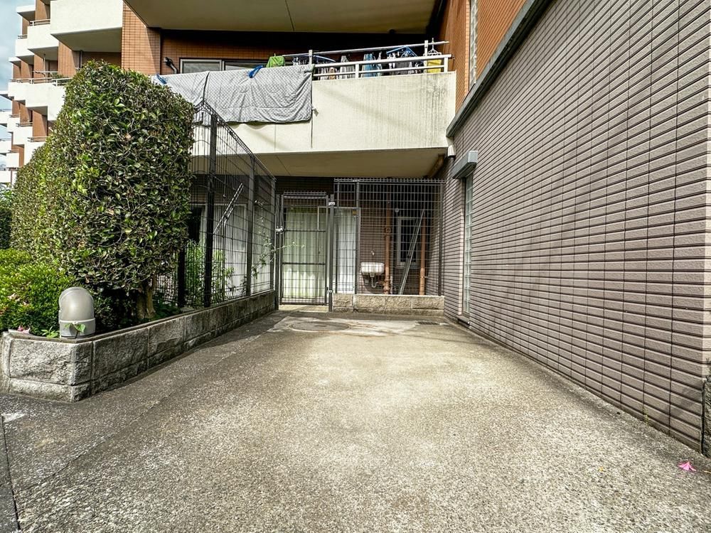 3LDK Apartment for Sale in Tama Ward, Kawasaki - Thumbnail 2