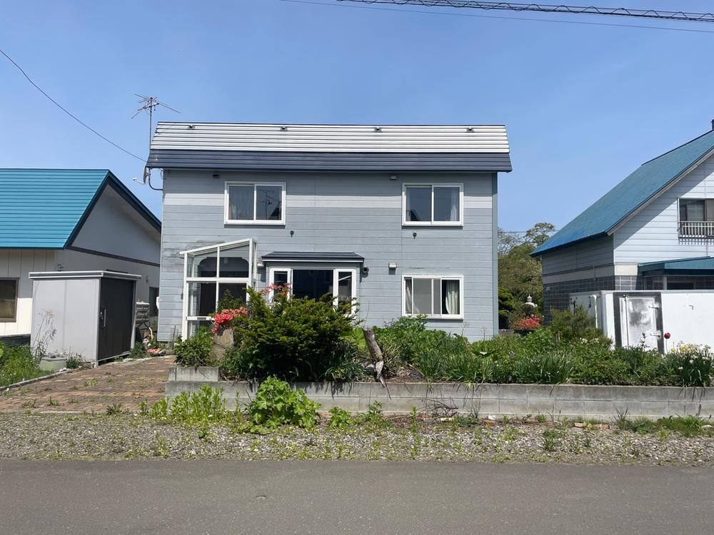 4LDK House for Sale in Tokocho, Ebetsu, Hokkaido - Thumbnail 2