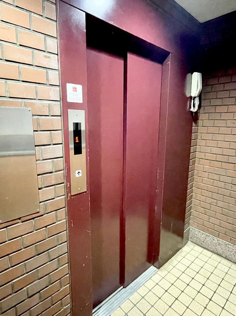 1LDK Apartment for Sale in Nakameguro, Meguro City, Tokyo - Thumbnail 3
