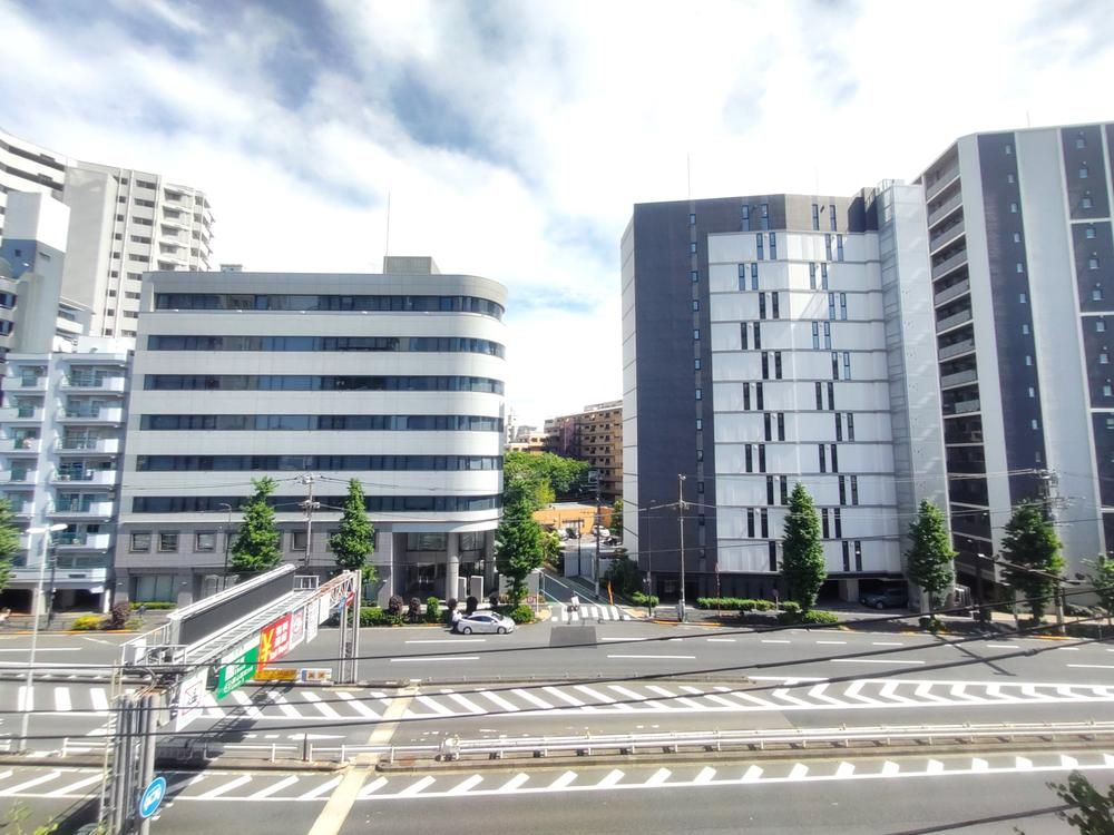 3LDK Apartment for Sale in Shinagawa, Tokyo - 56.11m2 - Thumbnail 2