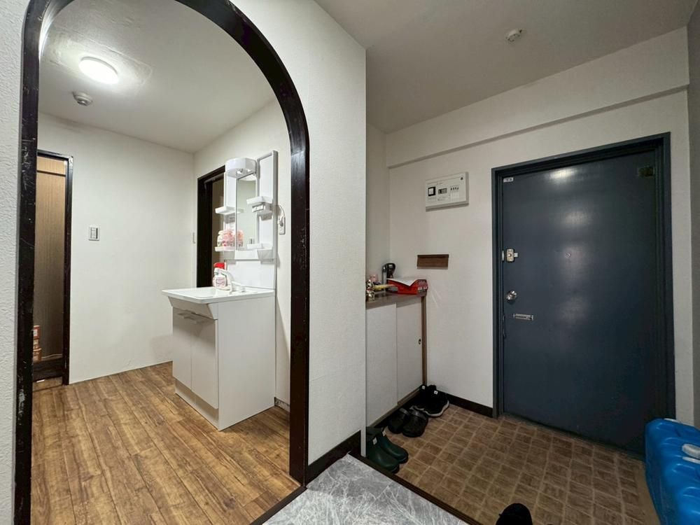 2LDK Apartment for Sale in Higashi Ward, Sapporo - Thumbnail 2