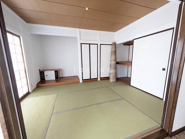Renovated 4LDK House for Sale in Sapporo Kita-ku, 102.87 sqm - Thumbnail 2