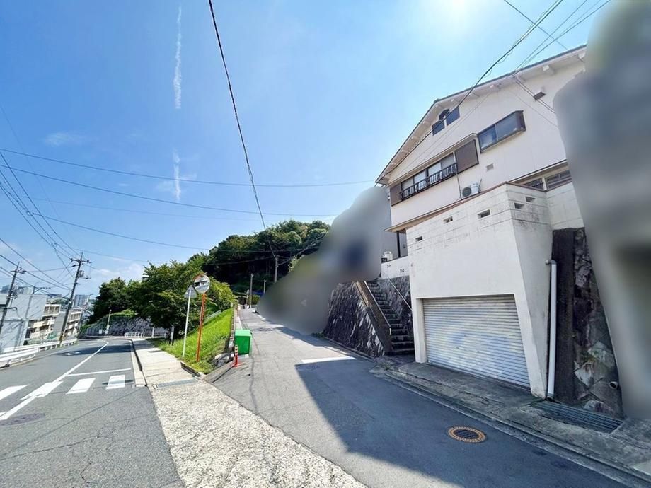 Land for Sale in Hiroshima: 255.66 sqm Plot in Nishi Ward - Thumbnail 2