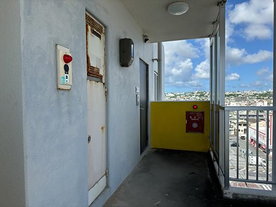 Penthouse Ocean View 3LDK Apartment in Okinawa City - Thumbnail 3