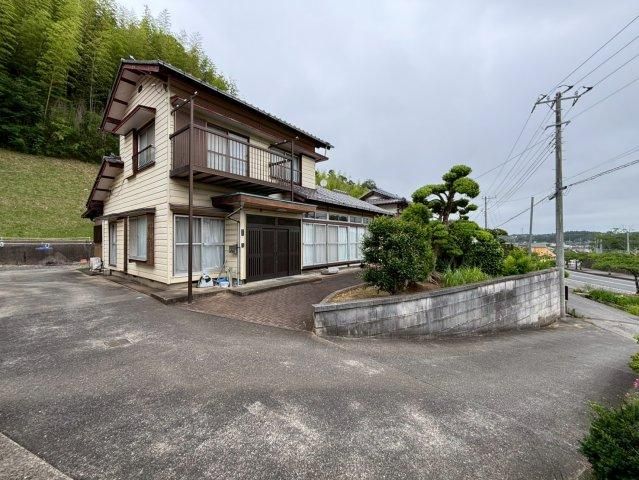 2LDK House for Sale in Tako, Chiba with Large Land - Thumbnail 3