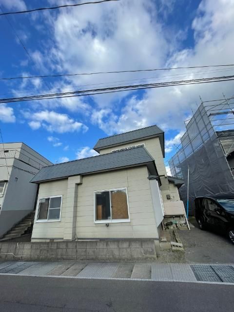 7K Detached House for Sale in Kuroishi, Aomori - 2.5 Million Yen - Thumbnail 2