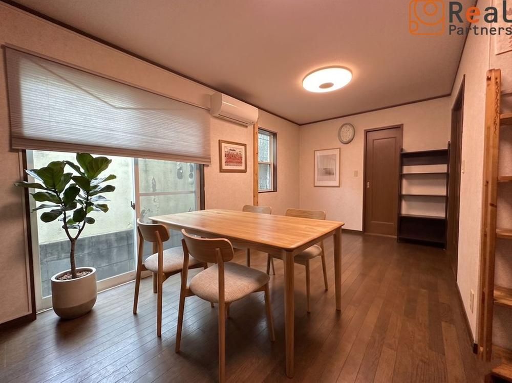 4LDK Detached House for Sale in Tsurumi Ward, Yokohama - Thumbnail 2