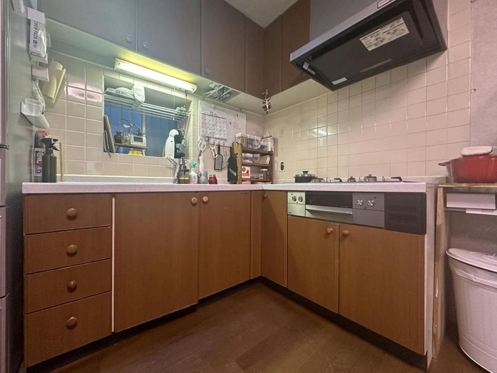 4LDK Detached House for Sale in Tsurumi Ward, Yokohama - Thumbnail 3