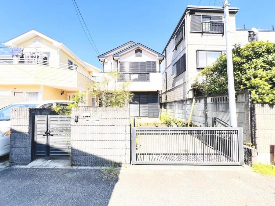 2LDK House for Sale in Chigasaki Near Tsujido Station - Thumbnail 2