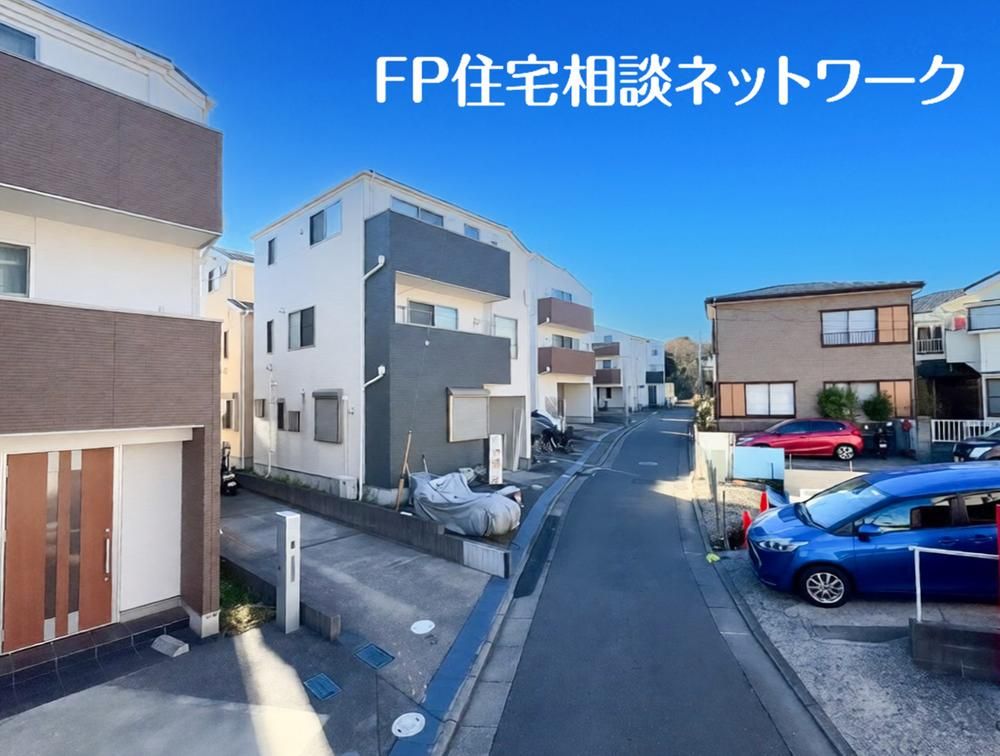 2LDK+2S Detached House for Sale in Kanagawa Ward, Yokohama - Thumbnail 2
