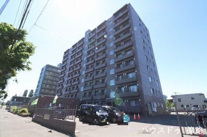 Apartment in Kita-ku, Sapporo, Hokkaido near Yurigahara Station - Thumbnail 4