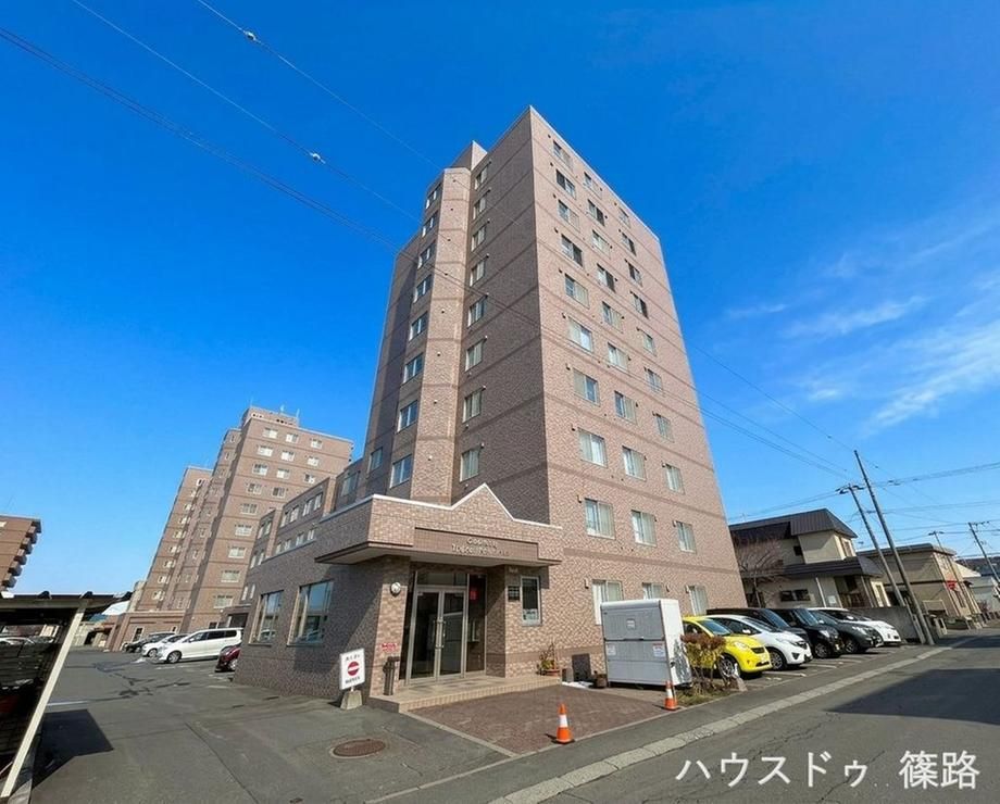 Apartment in Kita-ku, Sapporo, Hokkaido near Yurigahara Station - Thumbnail 2
