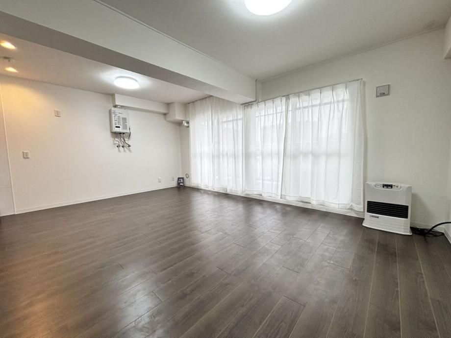 Renovated 2LDK Apartment in Nijo-ken, Sapporo - 61.6m2 - Thumbnail 4