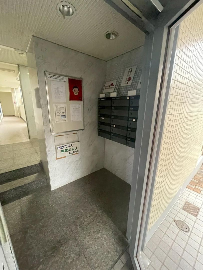 3LDK Corner Apartment for Sale in Miyagino Ward, Sendai - Thumbnail 4