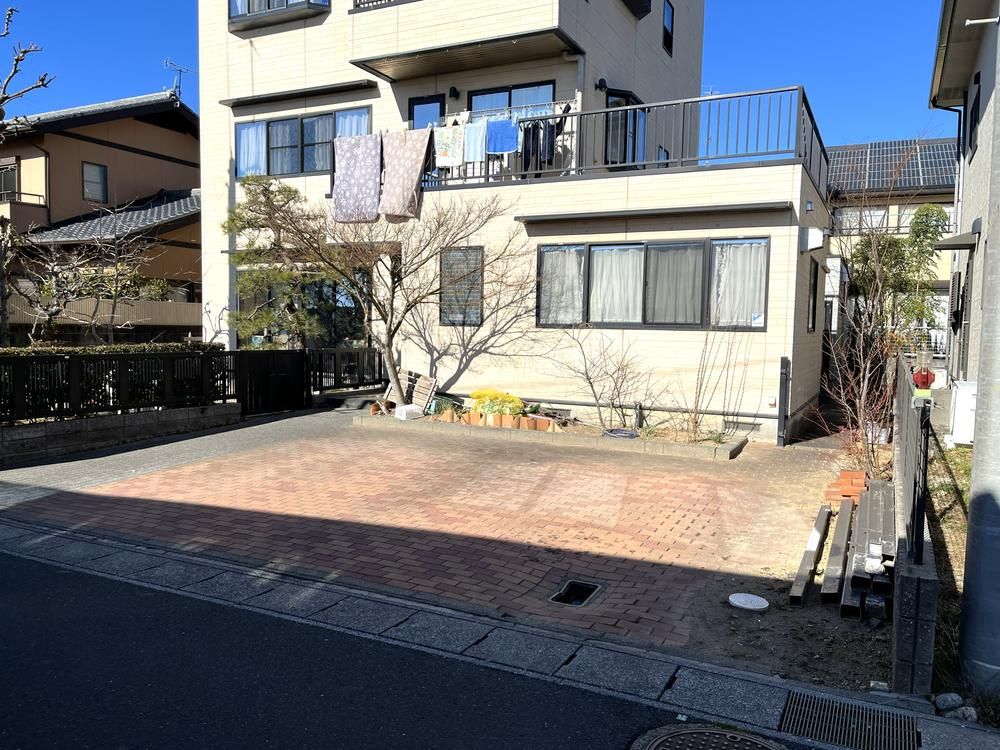 6LDK House for Sale in Hamamatsu with Large Garden - Thumbnail 3