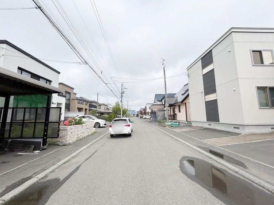 4LDK House for Sale in Ebetsu, Hokkaido - 24.8 Million Yen - Thumbnail 2