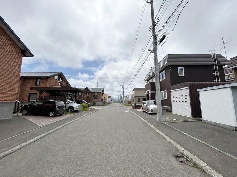4LDK House for Sale in Ebetsu, Hokkaido - 24.8 Million Yen - Thumbnail 3