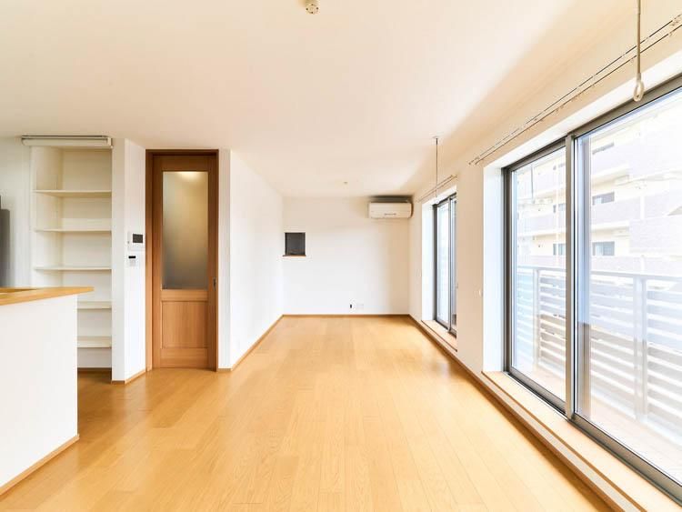 3LDK Steel-Framed House for Sale in Minato, Nagoya - Thumbnail 2