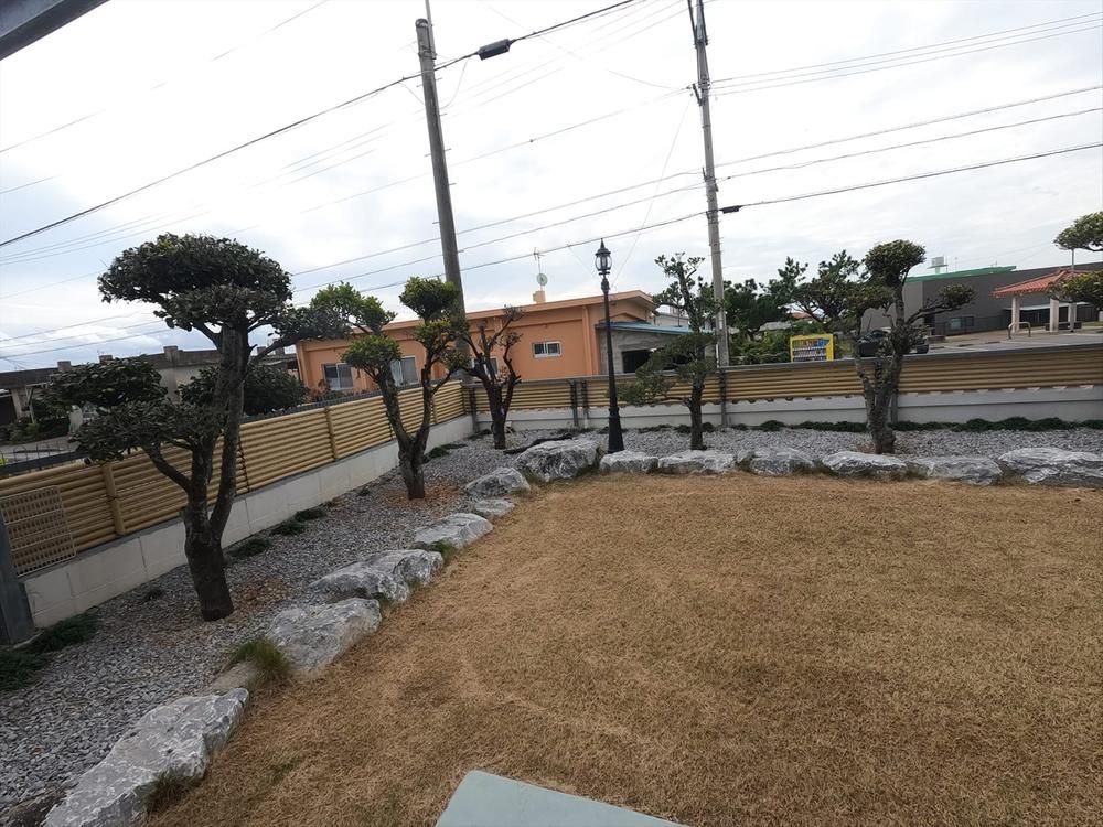 5LDK RC House with Ocean Views in Ginoza Village, Okinawa - Thumbnail 3