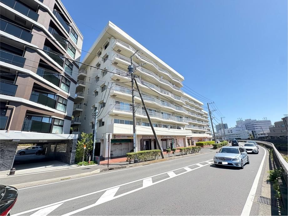 Renovated 2LDK Apartment in Kamakura Near Ofuna Station - Thumbnail 2