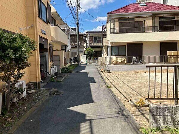 Land for Sale in Nakahara-ku, Kawasaki - 56.75m2 Plot - Thumbnail 2