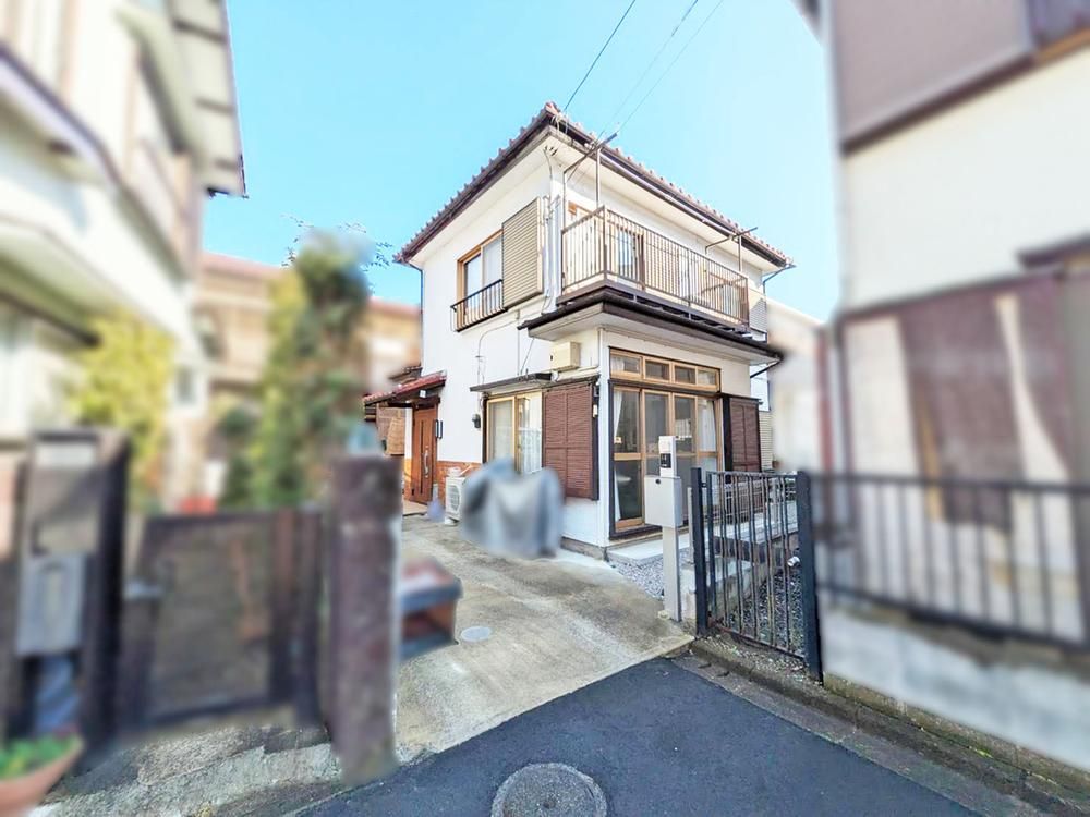 4LDK Detached House for Sale in Hachioji, Tokyo - Image 1